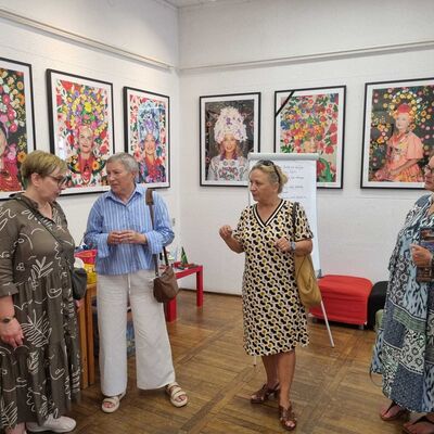 Besichtigung einer Fotoausstellung im Kulturzentrum Ustka